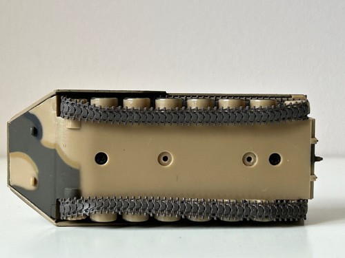 AAV-7A1 - 1991 Landing Vehicle USA Military Model Car Tank Diecast 1:72 Scale - Picture 15 of 17