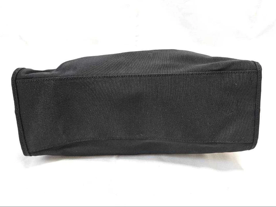 Bolso de Hombro VALENTINO Pequeño Logo Nylon Negro Para Mujer USADO DE JAPÓN Foto 4 de 4