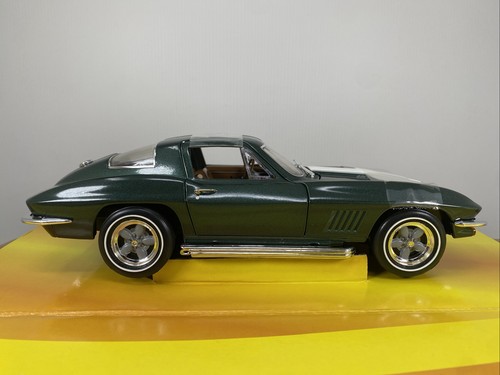 1/18 Ertl American Muscle 1967 Chevrolet Corvette Stingray Green 32270 ! - Picture 3 of 18