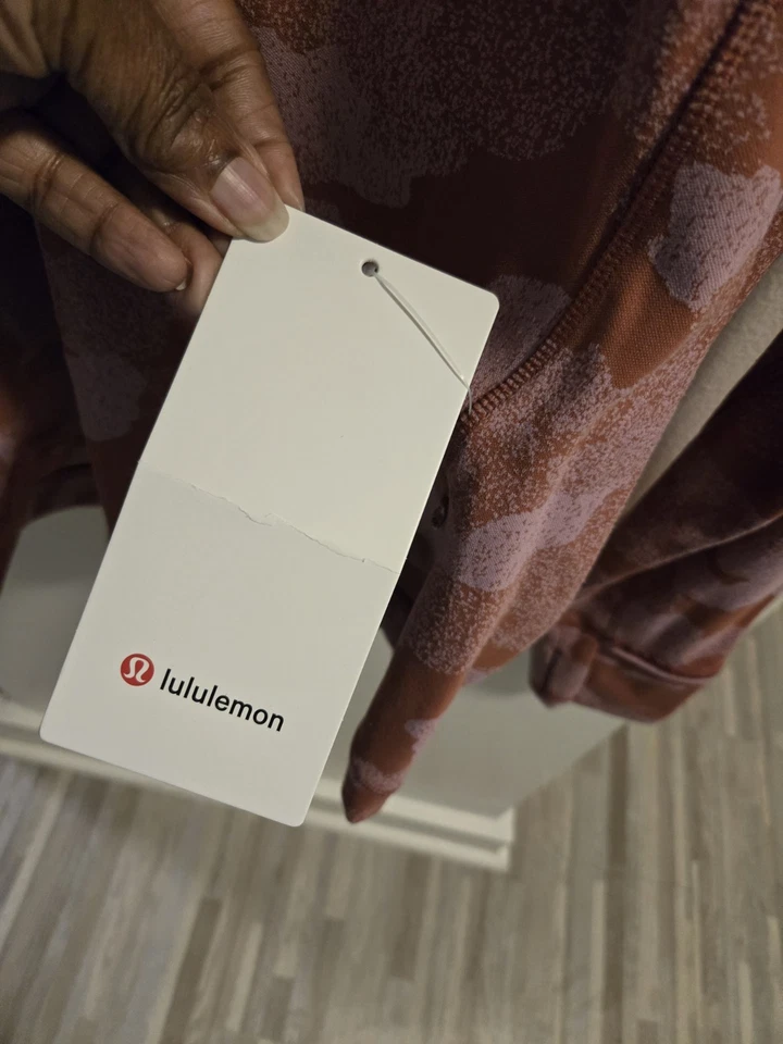 Jacquard Lululemon It’s Rulu Run manga larga rosa camuflaje nuevo con etiquetas para mujer 12 Foto 4 de 4