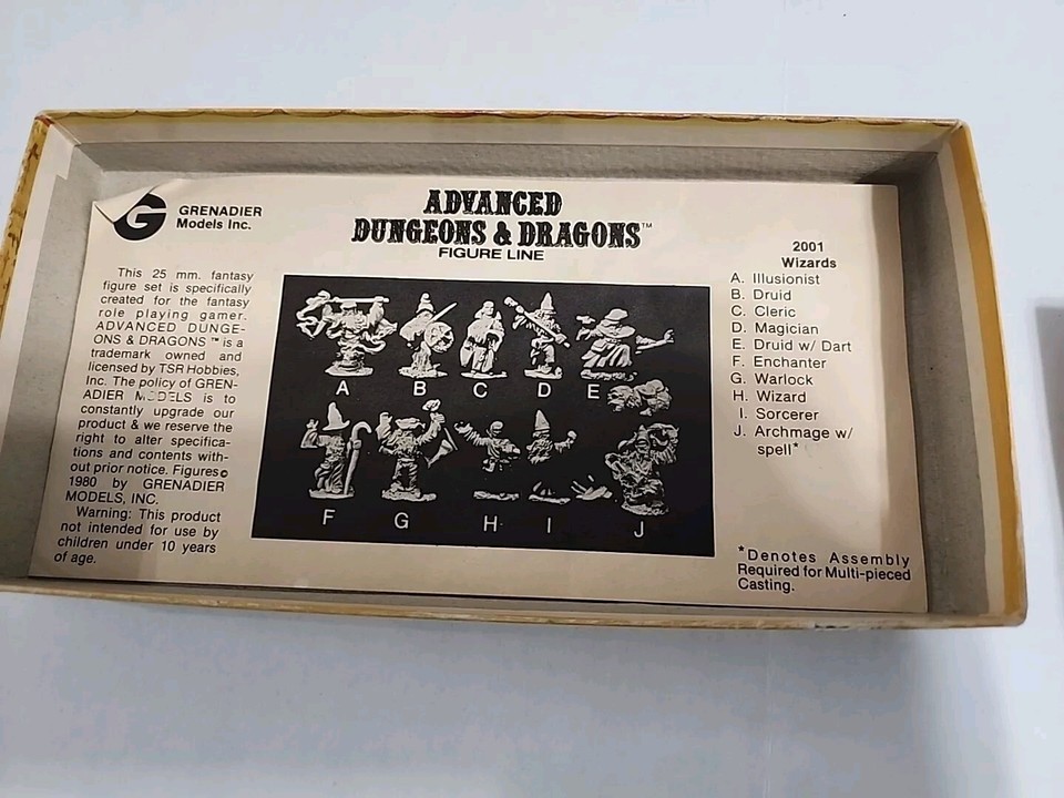 Advanced Dungeons & Dragons 2001 Wizard Grenadier Figure Set Painted 11