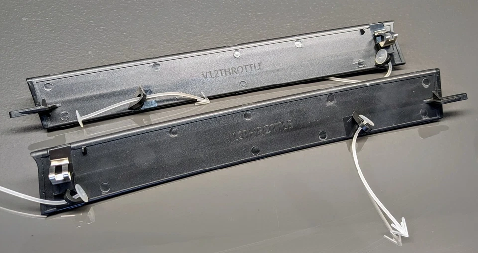 Kit rejilla derecha+izquierda BMW E31, antiguo BMW número de pieza: 51111970892 y 51111970891 Foto 2 de 4