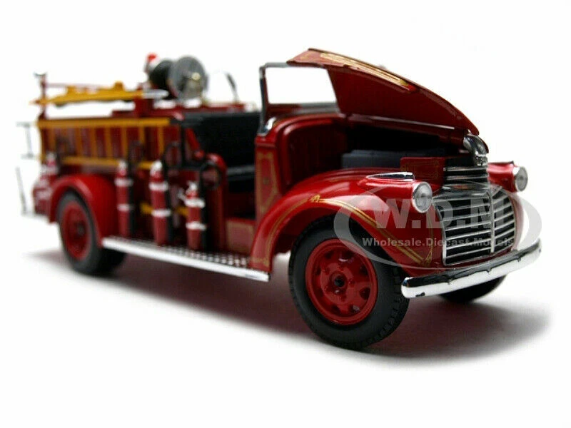 1941 GMC CAMINHÃO DE BOMBEIROS VERMELHO MODELO FUNDIDO 1/32 POR MODELOS DE ASSINATURA 3248 - Imagem 3 de 4