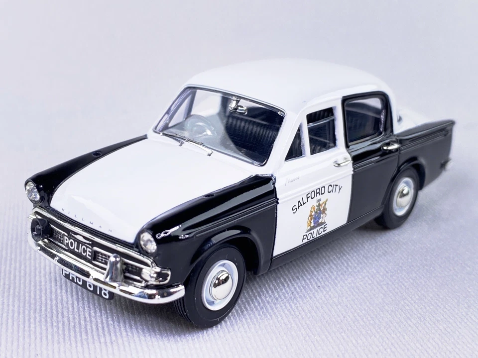 VANGUARDS DIECAST 1/43 SCALE VA 06801 SALFORD CITY POLICE HILLMAN MINX IIIA New - Image 2 of 4