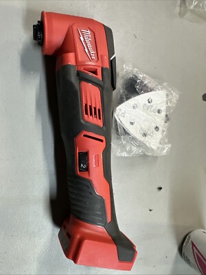 Milwaukee 2626-20 M18 18-Volt Lithium-Ion Cordless Oscillating Multi-Tool