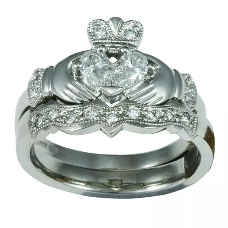 Claddagh wedding ring deals