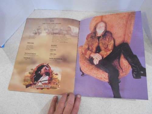 PROGRAMA TOUR WILLIE NELSON 18 páginas 90 American Citizen - Imagen 8 de 9
