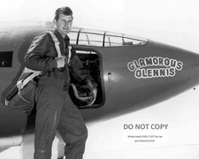 CHUCK YEAGER IN FRONT OF THE BELL X-1 "GLAMOROUS GLENNIS" - 8X10 PHOTO (EP-661)