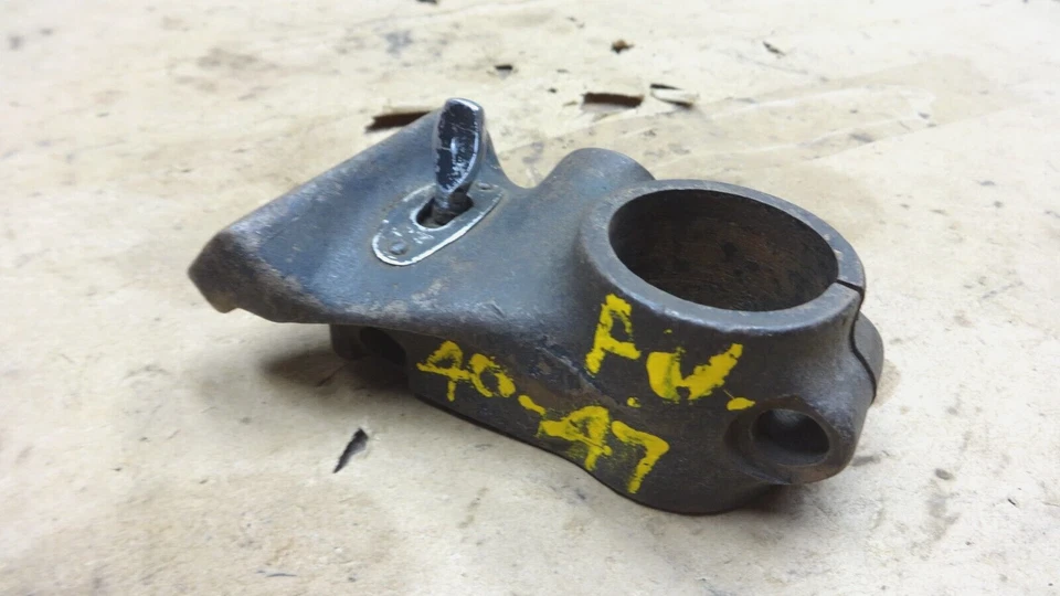 Ford Truck 1940 1947 bloqueo de columna de dirección/soporte de caída camioneta original de 1/2 tonelada Foto 2 de 4