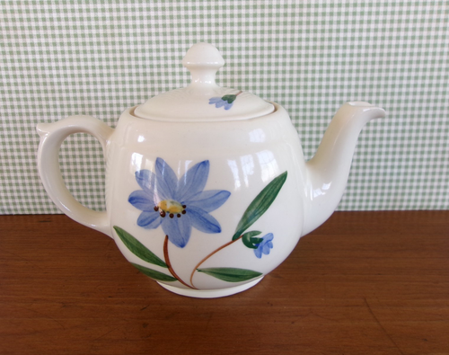 Shawnee Pottery USA Vintage Hand Painted Teapot Blue Daisy Flower Pattern ~ EUC - Picture 7 of 14