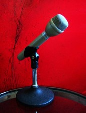 Vintage 1992 Electro Voice RE-50 dynamic microphone Lo Z w mic clip RE-55 635A