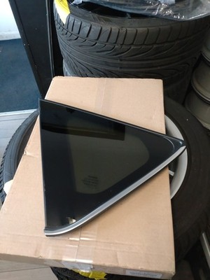 Toyota Auris Viertelscheibe hinten links gebraucht Teilenr. 62720-02180 (AP310WG)