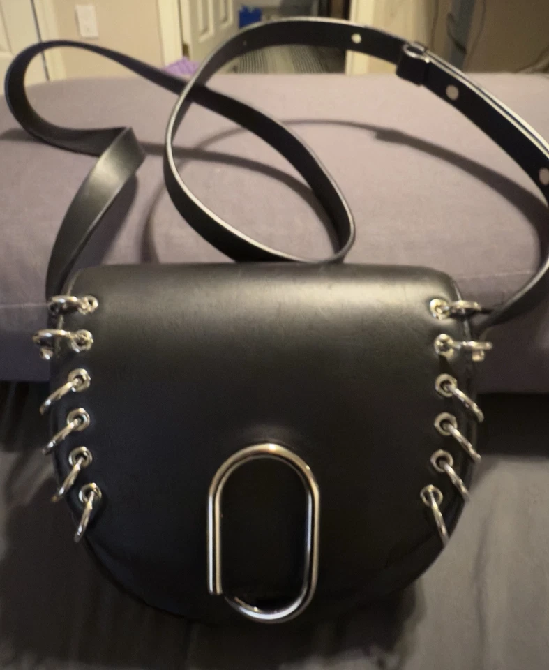 Bolso Bandolera PHILLIP LIM 3.1 Alix Mini | Sillín Negro | Lazos Plateados Foto 3 de 4