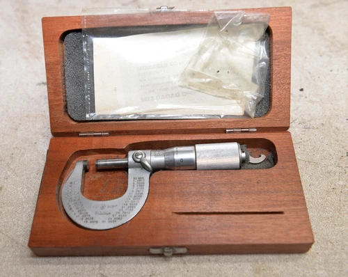 Mitutoyo 101-117 outside micrometer M225-1" box & case machinist inspection tool