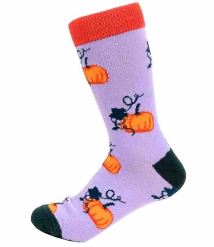 New HALLOWEEN Womens Crew Socks Purple WITH PUMPKINS - Picture 3 of 4
