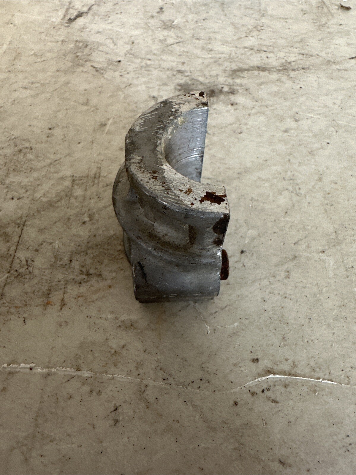 OEM Ferrari 206 246 Fiat Dino 2.0L Rear Camshaft Bearing Cap 4146774
