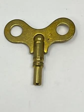 Brass  Clock Key #2  2.8mm  (CM16-8929)