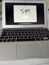 Apple MacBook Air 11in (2015) Core i5 1.6GHz 4GB RAM 128GB SSD Silver