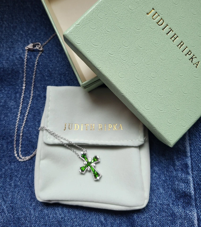 Novo na Caixa Colar Judith Ripka Chrome Diopside CZ Pingente Cruz Verde 18" - Imagem 2 de 4