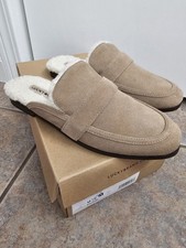 NEW IN BOX Lucky Brand Women  s Dune Beige Mule Slip-On Flats Fur Lined Size 6.5