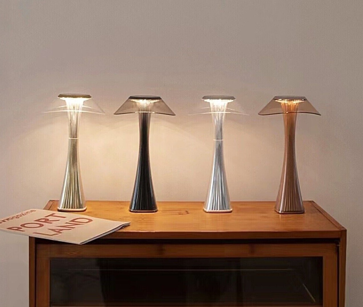 Madrigal Stilosa 3 - Lampada Ricaricabile da Tavolo senza fili - Luce LED Regolabile con il