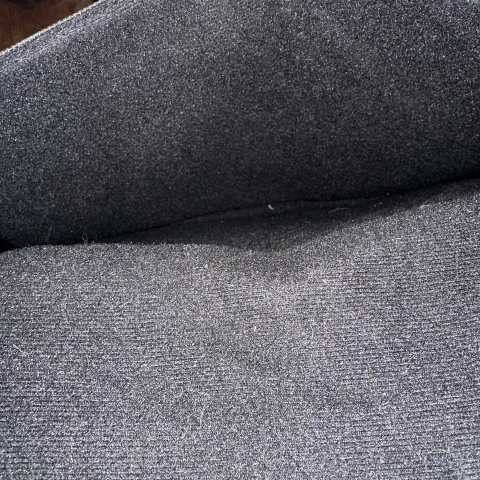 Dell Tablet Bag Brushed Fleece Interior Magnetic Closure Black Silver Nice Clean - Image 4 of 4