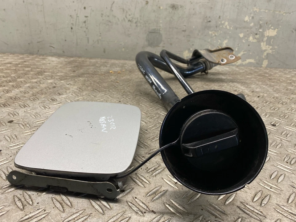 88754 Boquilla de llenado de combustible NISSAN Primera Hatchback (P12) 17221AV700 2.0 140 CV Foto 2 de 4