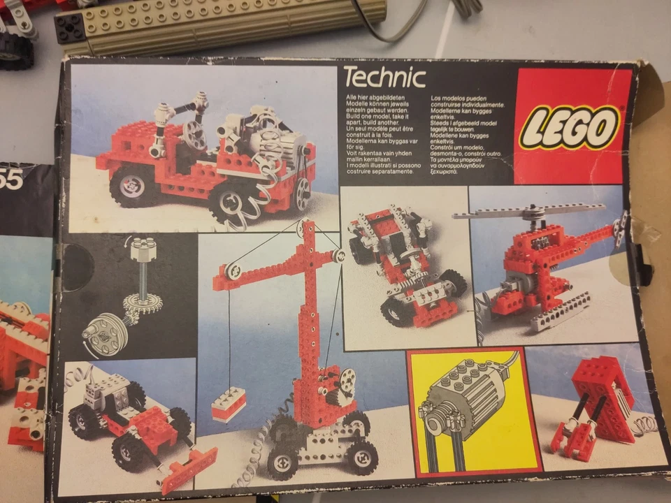 LEGO Technic 8055 Universal Building Set with Motor, photo 4 of 5