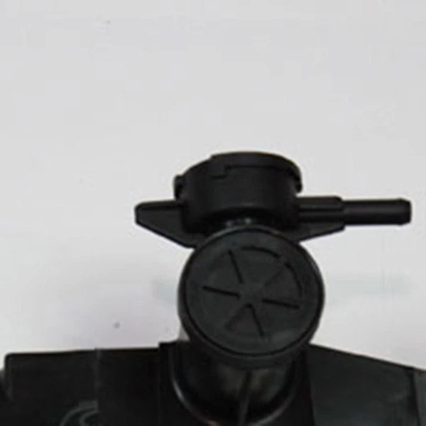 For Toyota Venza 2009-2016 TYC 13090 Engine Coolant Radiator Foto 3 de 4