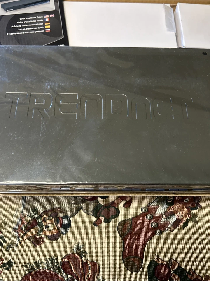 TRENDnet TK TK-1603R 16 Port Rack Mountable KVM USB switch Open Box - Image 2 of 4