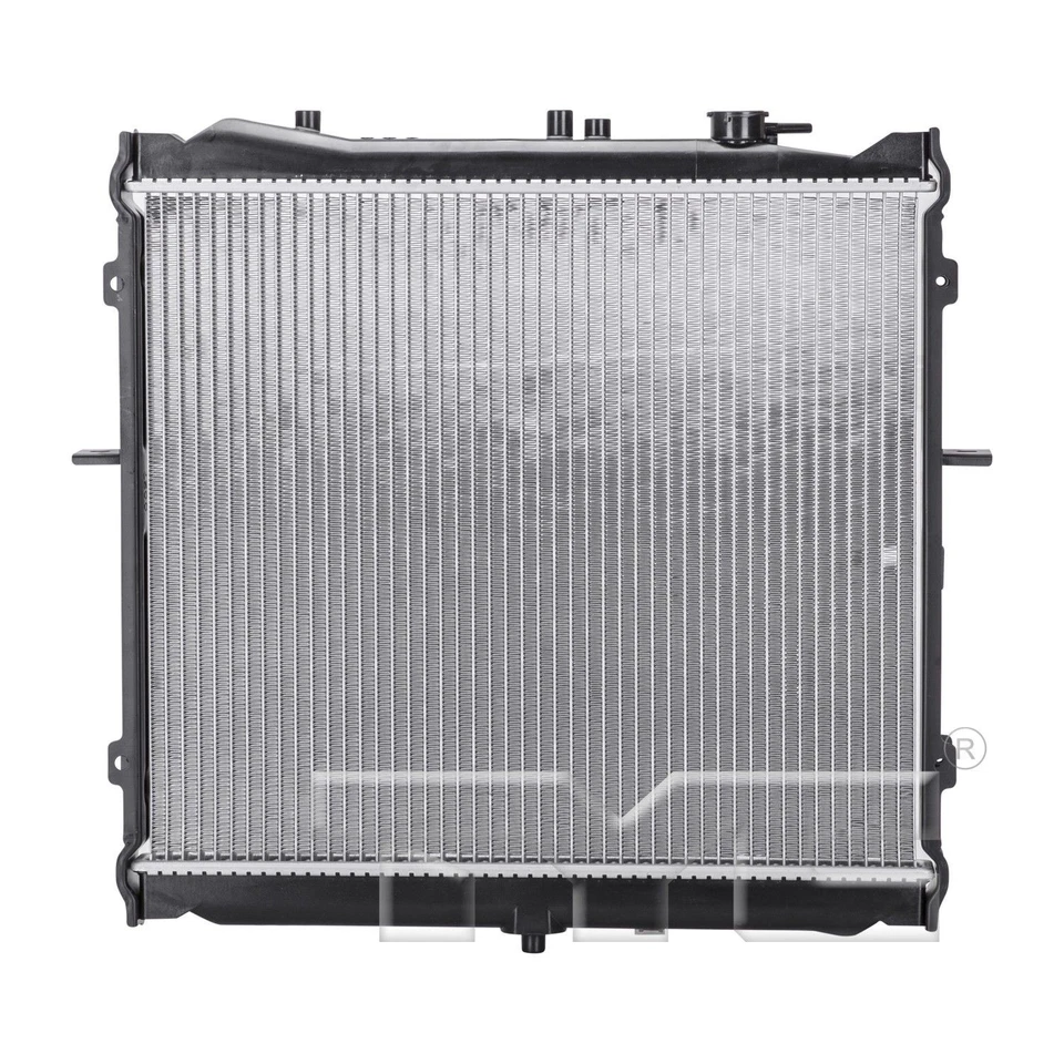 Conjunto de radiador TYC 2057 para Kia Sportage 95-01 Foto 2 de 4