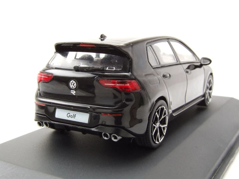 VW Golf 8 R 2022 Nero Modellino 1:43 Solido - Immagine 2 di 4