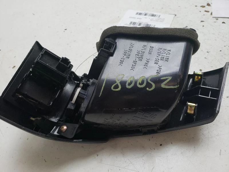 Nissan Murano 2003-2007 tablero bisel ventilación ventilador conjunto OEM 68761-CA002 Foto 3 de 4