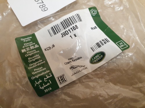 Jaguar I-PACE X590 Low Pressure Valve Cap 2018-on J9D1168 Genuine NEW - Picture 5 of 7