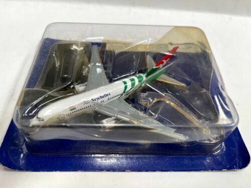 Nuevo modelo de avión 1/100 McDD Boeing EF-18M Hornet 121st Fighter Squadron Wing 12 de la