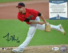 ZACH PLESAC CLEVELAND INDIANS SIGNED 8X10 PHOTO BECKETT WD42605