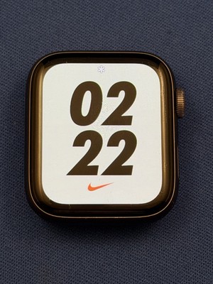 Apple Watch Nike+ Series 4 44mm, GPS + Cellular, No Band