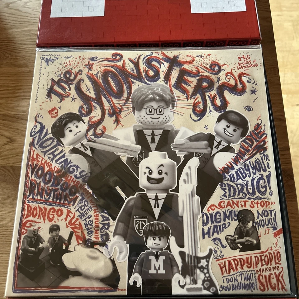 The Monsters - M Vinyl Box Komplett Inc. Bausatz & Vinyl - Bild 3 von 4
