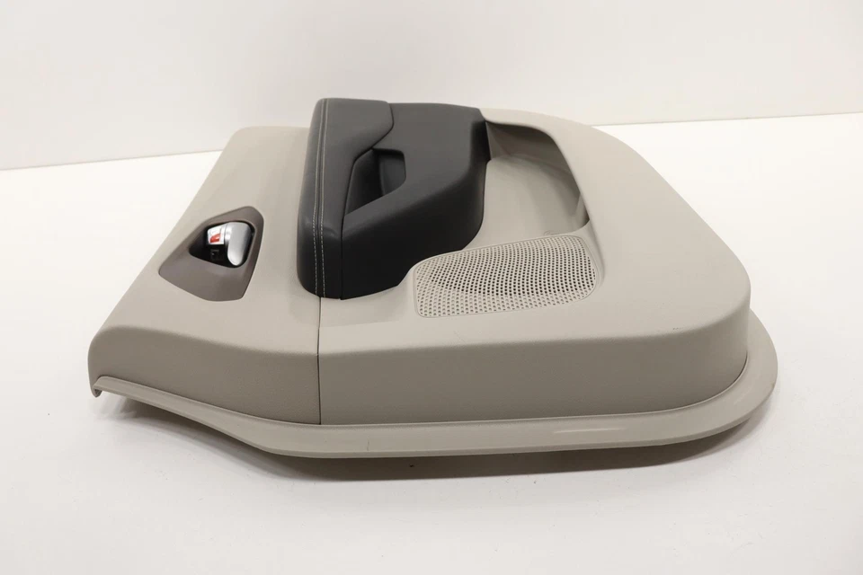 2020 CHRYSLER VOYAGER LXI FRONT RIGHT DOOR PANEL COVER OEM 6SZ395D2AD GRAY_SJXP - Image 2 of 4