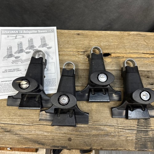 Yakima 1A RainGutter Towers With Rubber Boots + Locks + Key