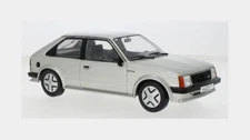 MCG 1:18 Diecast 1983 Opel Kadett D GTE (Vauxhall Astra), Silver, LHD