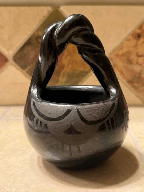 Vintage Santa Clara Pueblo Pottery Basket Unsigned 5.25 inches