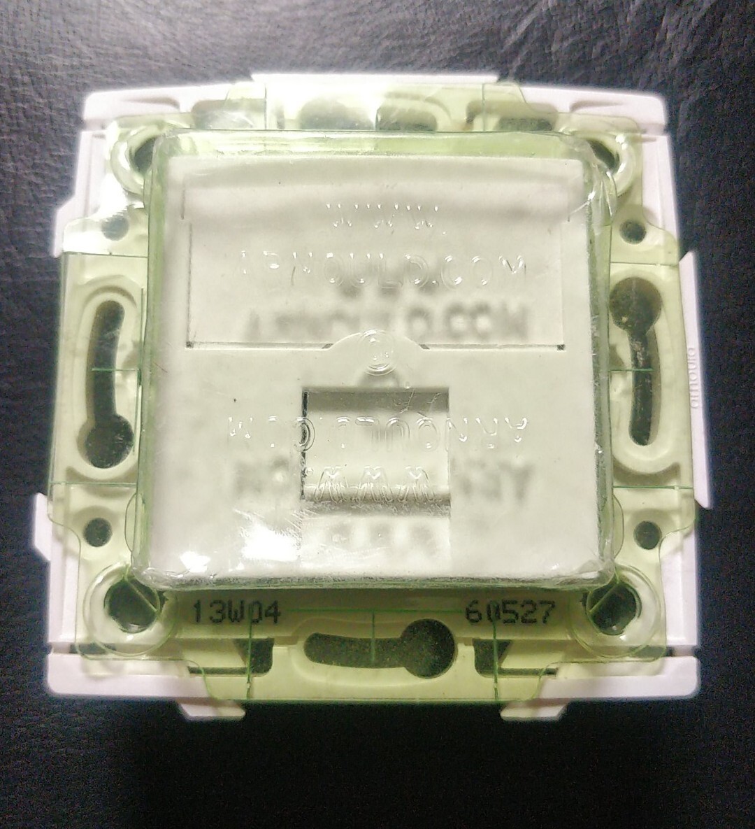 Plus de coupure Wi-Fi grâce à la prise Arnould 60527 Ethernet RJ45 cat 5e