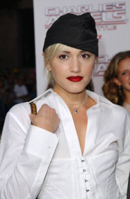 Gwen Stefani at Premiere of Charlie's Angels Full Throttle at Grau- Old Photo 2