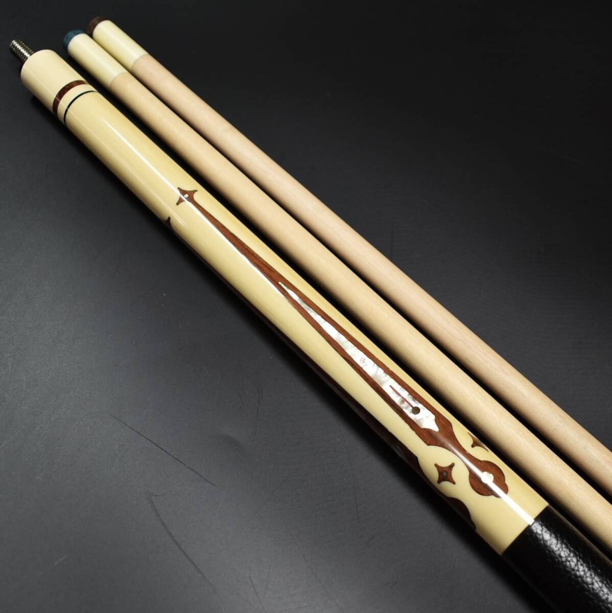 Meucci Cue MEP04 18 mountain no wrap dot shaft 2 pieces From Meucci Cue MEP04 18 mountain no wrap dot shaft 2 pieces From