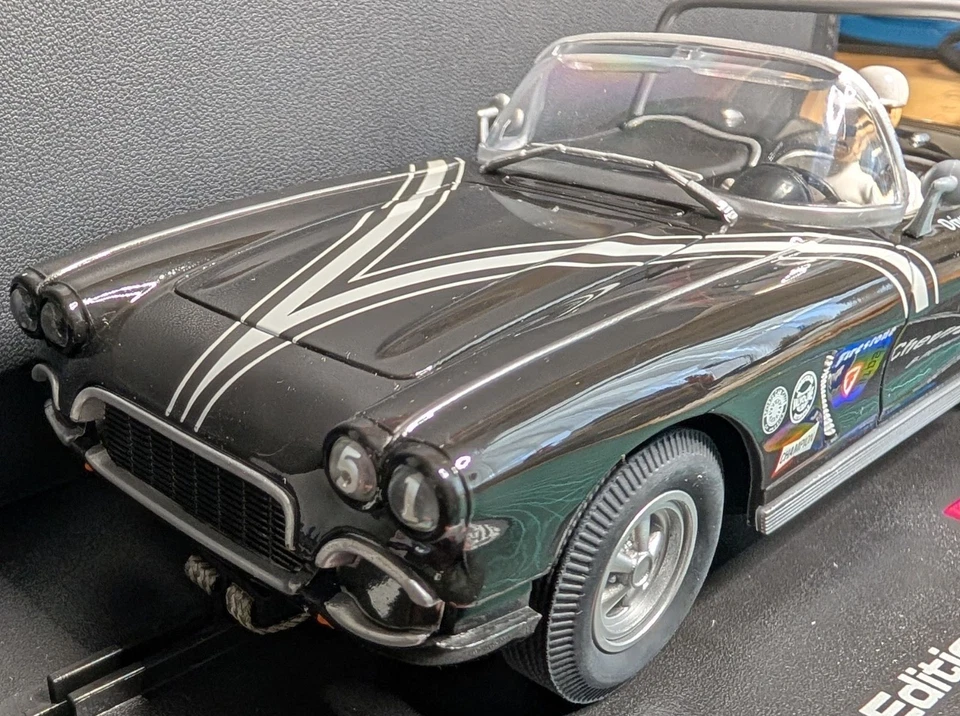 CARRERA EXCLUSIV 1/24 20487 CHEV CORVETTE 1962 B-PRODUCTION RACER-NEW IN BOX - image 3 of 4
