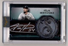 Larry Bernandez Bobblehead Giveaway in Seattle 7