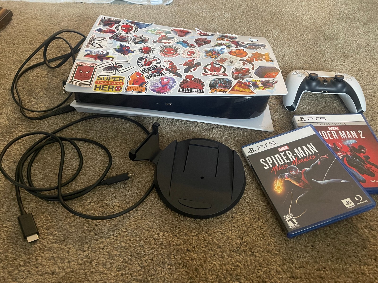 PS5 in excellent condition includes Miles Morales and Spiderman 2-image