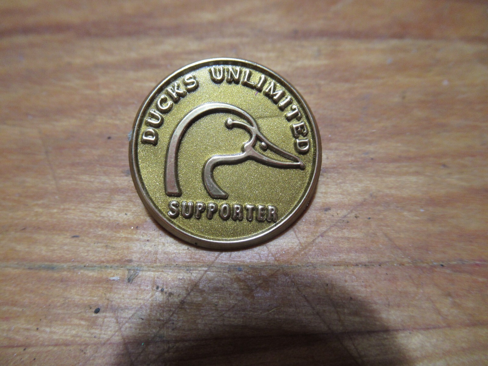 Ducks Unlimited Supporter Hunting Sports Waterfowl Round Tack Lapel Pin
