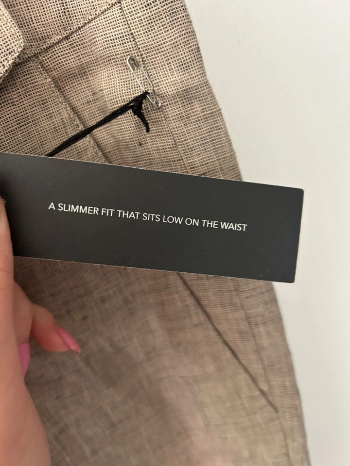 ¡LINDO! Nuevos pantalones Banana Republic talla 12 para mujer Ryan Fit pantalones tostados Foto 3 de 4